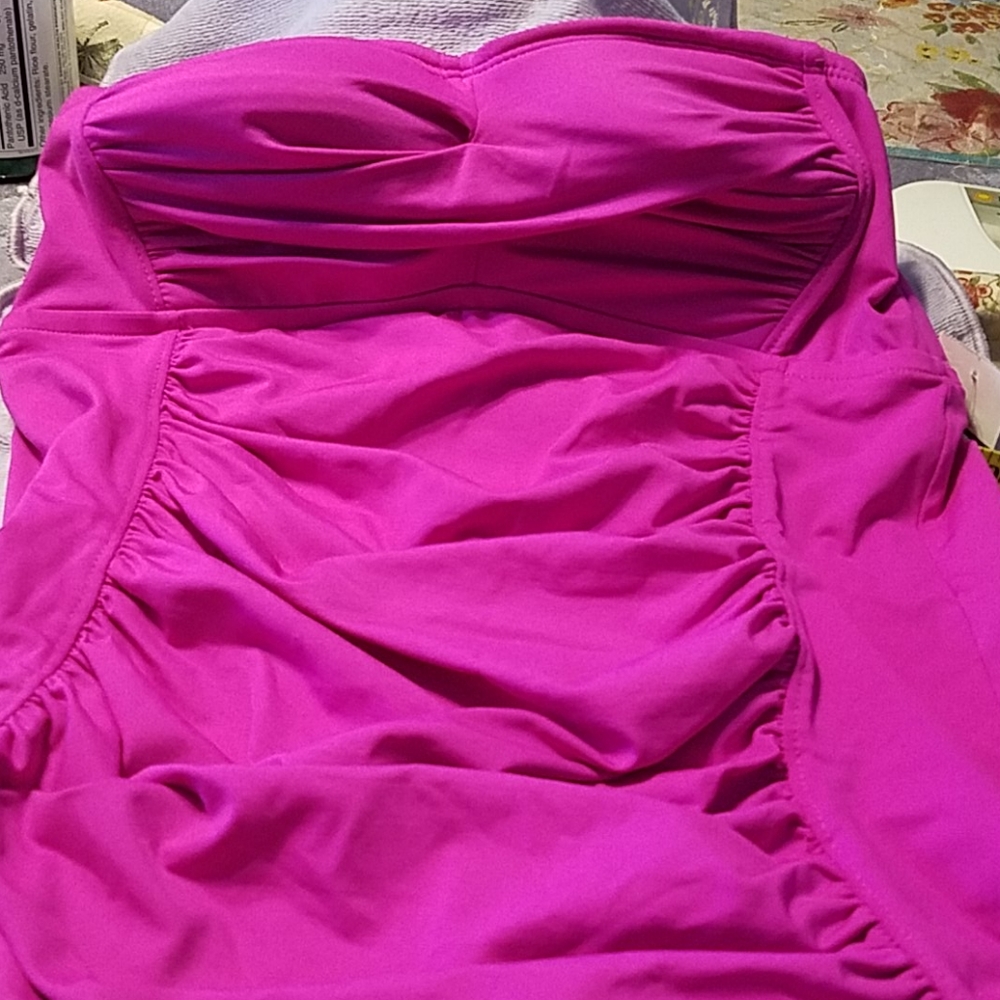New swimming wear
